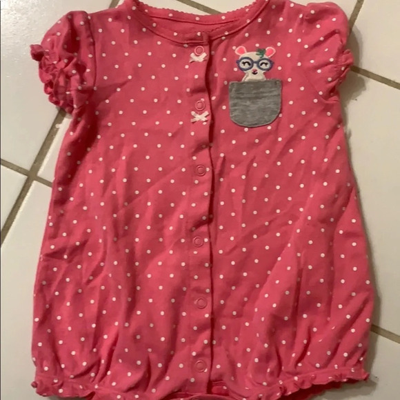 Carter’s Onesie size 6 months - Picture 1 of 4
